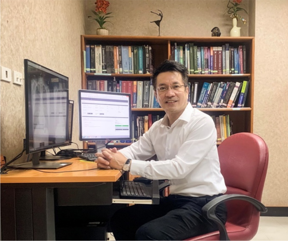 The Editor at his workplace in Southern Thailand interprets chest radiographs from all parts of Thailand through RadioVolunteer project’s platform.